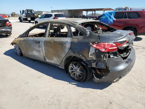 1FADP3F24JL259409 2018 FORD FOCUS - Image 2