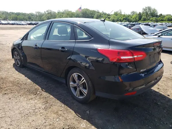 1FADP3F24JL267574 2018 FORD FOCUS - Image 2
