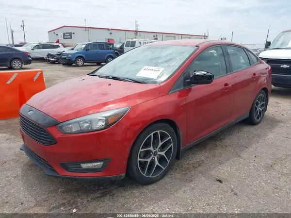 1FADP3F24JL267705 2018 FORD FOCUS - Image 2