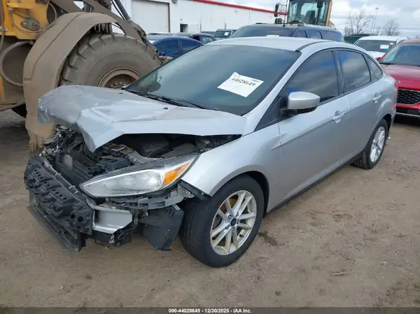 1FADP3F24JL272399 2018 FORD FOCUS - Image 2