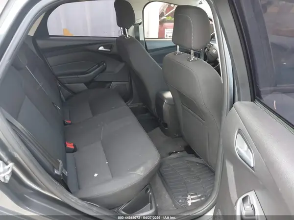 1FADP3F24JL278400 2018 FORD FOCUS - Image 8