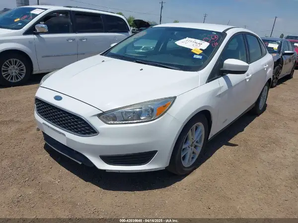 1FADP3F24JL279756 2018 FORD FOCUS - Image 2