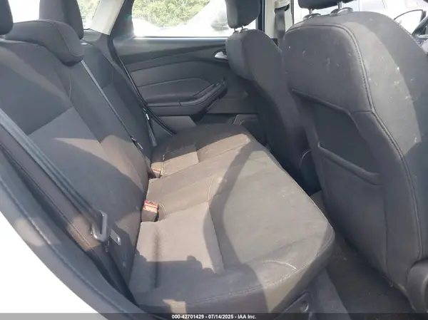 1FADP3F24JL280499 2018 FORD FOCUS - Image 8