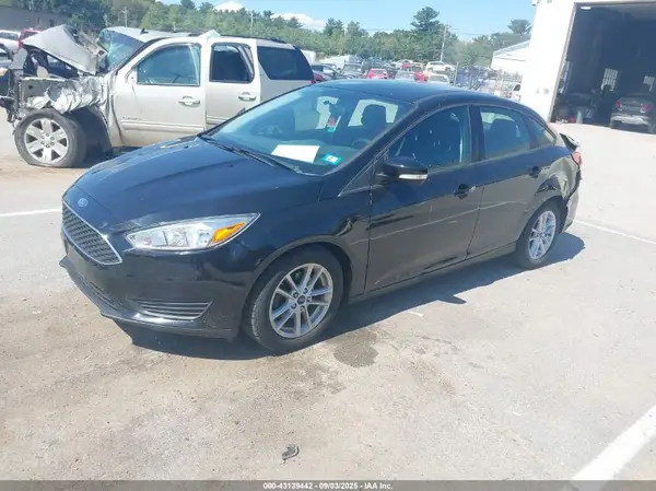 1FADP3F24JL306597 2018 FORD FOCUS - Image 2