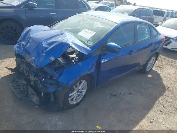 1FADP3F24JL311945 2018 FORD FOCUS - Image 2