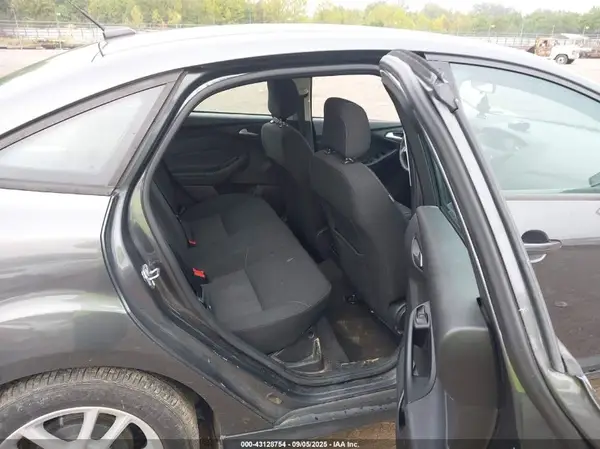 1FADP3F24JL328034 2018 FORD FOCUS - Image 8