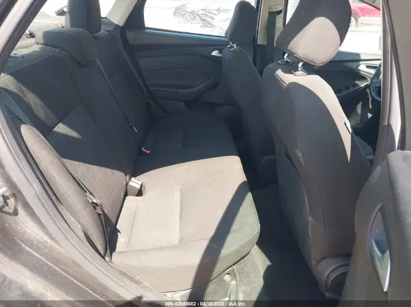 1FADP3F25GL212415 2016 FORD FOCUS - Image 8