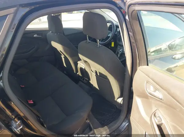 1FADP3F25GL220076 2016 FORD FOCUS - Image 8