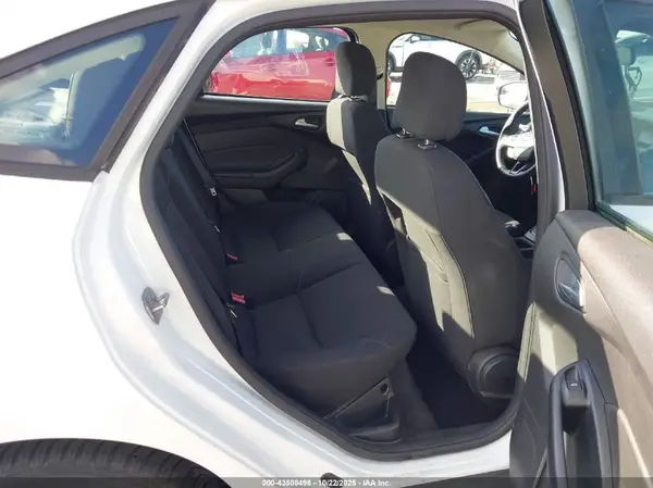 1FADP3F25GL269262 2016 FORD FOCUS - Image 8
