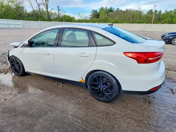 1FADP3F25GL299720 2016 FORD FOCUS - Image 2