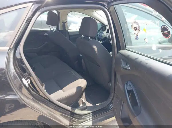 1FADP3F25GL303071 2016 FORD FOCUS - Image 8
