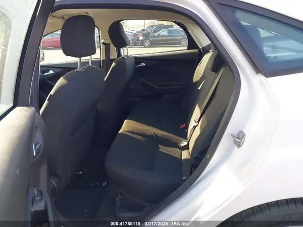 1FADP3F25GL339312 2016 FORD FOCUS - Image 8