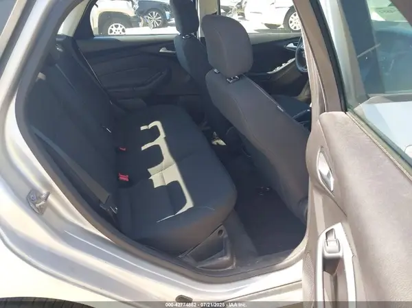 1FADP3F25GL341058 2016 FORD FOCUS - Image 8