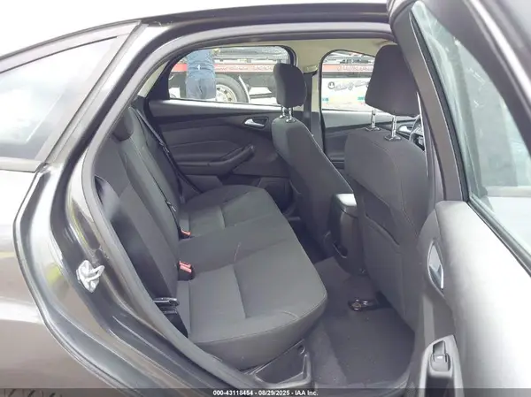 1FADP3F25GL341237 2016 FORD FOCUS - Image 8