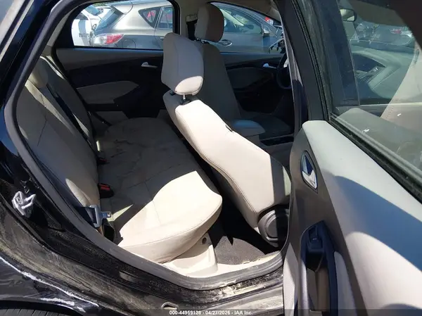 1FADP3F25GL355073 2016 FORD FOCUS - Image 8