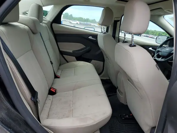 1FADP3F25GL377106 2016 FORD FOCUS - Image 8