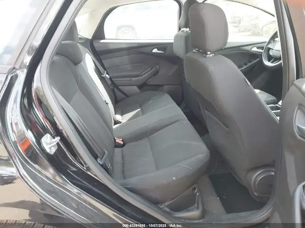 1FADP3F25GL377879 2016 FORD FOCUS - Image 8