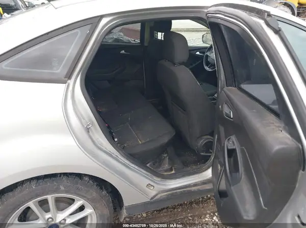 1FADP3F25GL378854 2016 FORD FOCUS - Image 8
