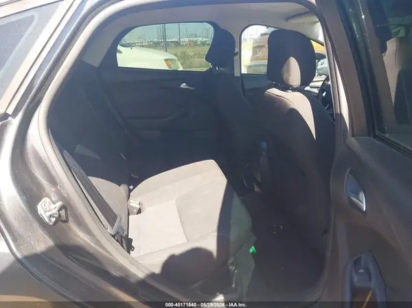 1FADP3F25GL379065 2016 FORD FOCUS - Image 8