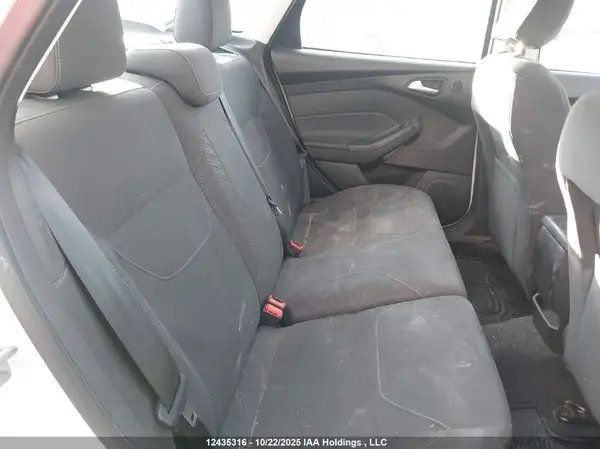 1FADP3F25GL388865 2016 FORD FOCUS - Image 8