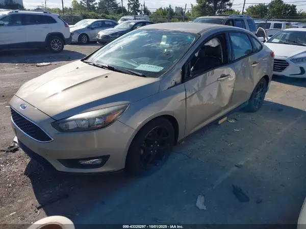1FADP3F25GL393323 2016 FORD FOCUS - Image 2