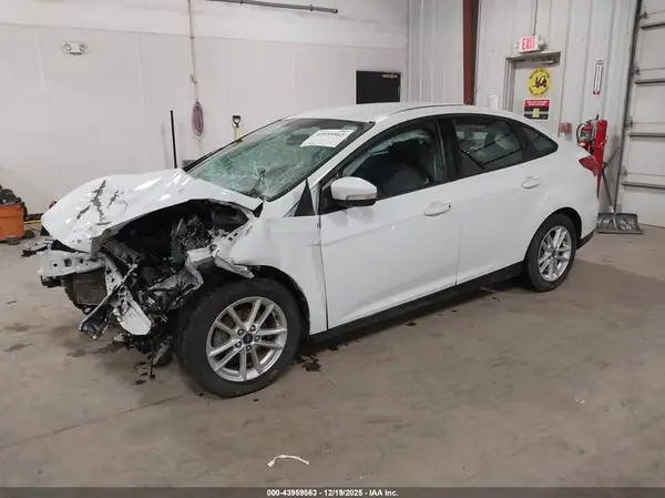 1FADP3F25GL405504 2016 FORD FOCUS - Image 2