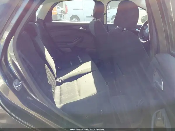 1FADP3F25HL202601 2017 FORD FOCUS - Image 8