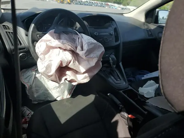 1FADP3F25HL207815 2017 FORD FOCUS - Image 8
