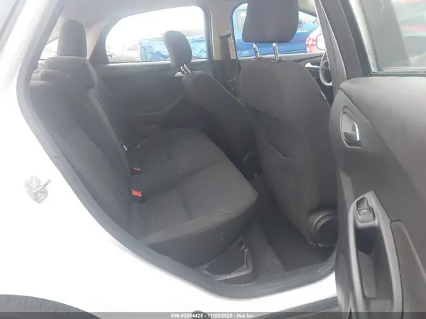 1FADP3F25HL216420 2017 FORD FOCUS - Image 8