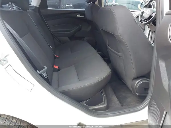 1FADP3F25HL249756 2017 FORD FOCUS - Image 8