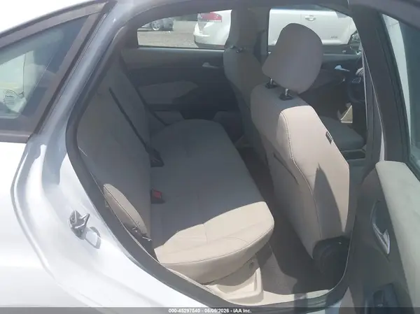 1FADP3F25HL269523 2017 FORD FOCUS - Image 8