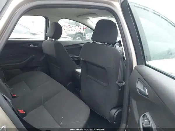 1FADP3F25HL288461 2017 FORD FOCUS - Image 8