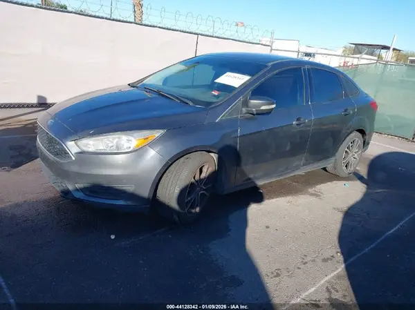 1FADP3F25HL299623 2017 FORD FOCUS - Image 2