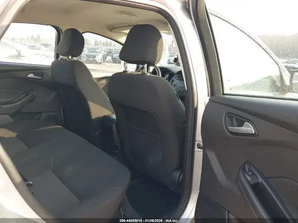 1FADP3F25HL300088 2017 FORD FOCUS - Image 8