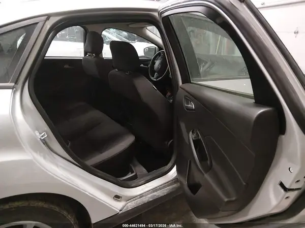 1FADP3F25HL300687 2017 FORD FOCUS - Image 8
