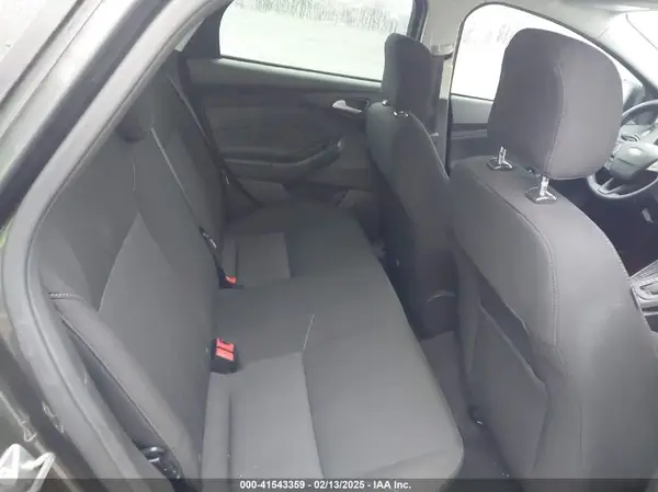 1FADP3F25HL327288 2017 FORD FOCUS - Image 8