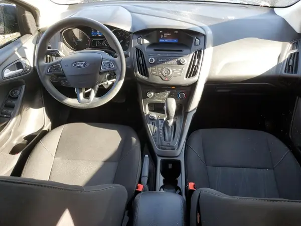 1FADP3F25HL327565 2017 FORD FOCUS - Image 8