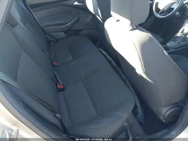 1FADP3F25HL327744 2017 FORD FOCUS - Image 8