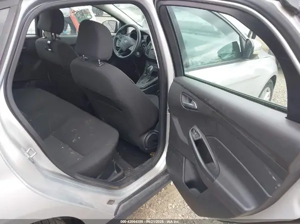 1FADP3F25HL328358 2017 FORD FOCUS - Image 8