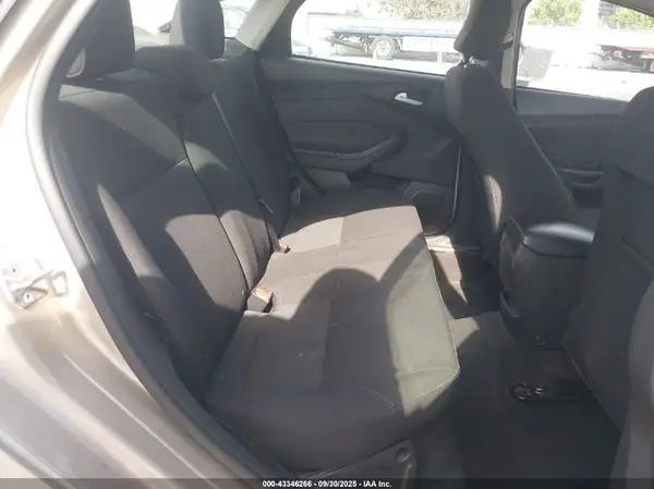 1FADP3F25HL333706 2017 FORD FOCUS - Image 8