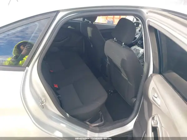 1FADP3F25HL346360 2017 FORD FOCUS - Image 8