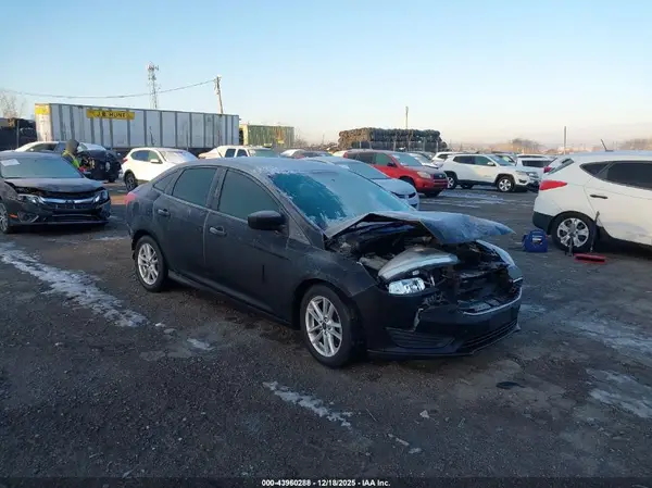 1FADP3F25JL200899 2018 FORD FOCUS - Image 1