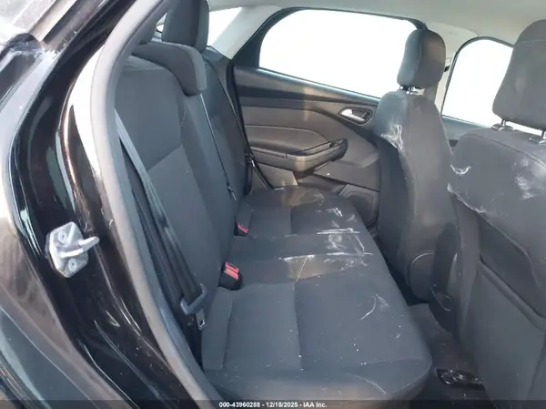 1FADP3F25JL200899 2018 FORD FOCUS - Image 8