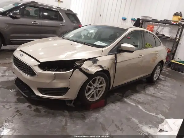1FADP3F25JL201504 2018 FORD FOCUS - Image 2