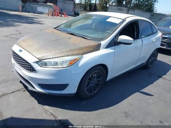 1FADP3F25JL205374 2018 FORD FOCUS - Image 2