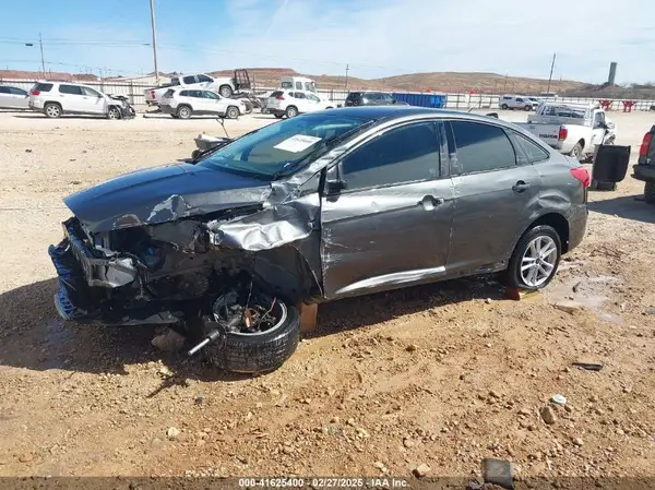 1FADP3F25JL223177 2018 FORD FOCUS - Image 2