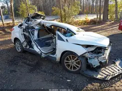 1FADP3F25JL225298 2018 FORD FOCUS