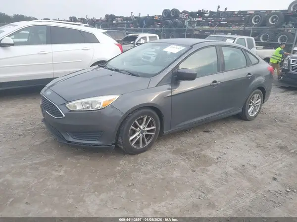 1FADP3F25JL225625 2018 FORD FOCUS - Image 2