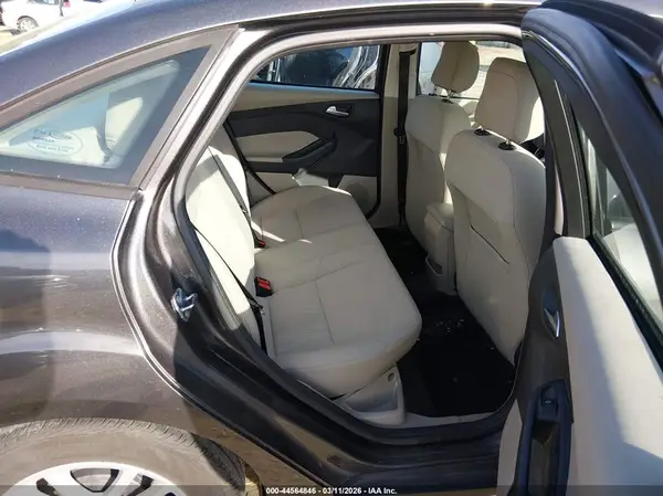 1FADP3F25JL245342 2018 FORD FOCUS - Image 8