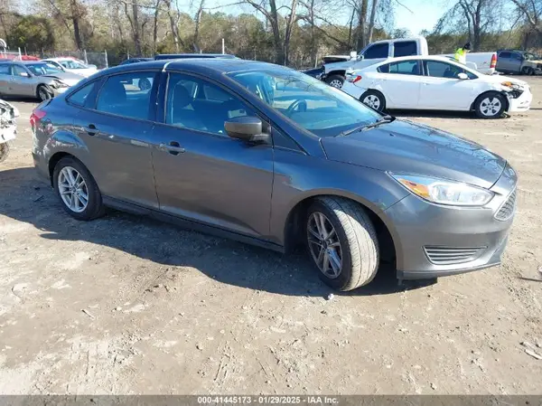 1FADP3F25JL255529 2018 FORD FOCUS - Image 1